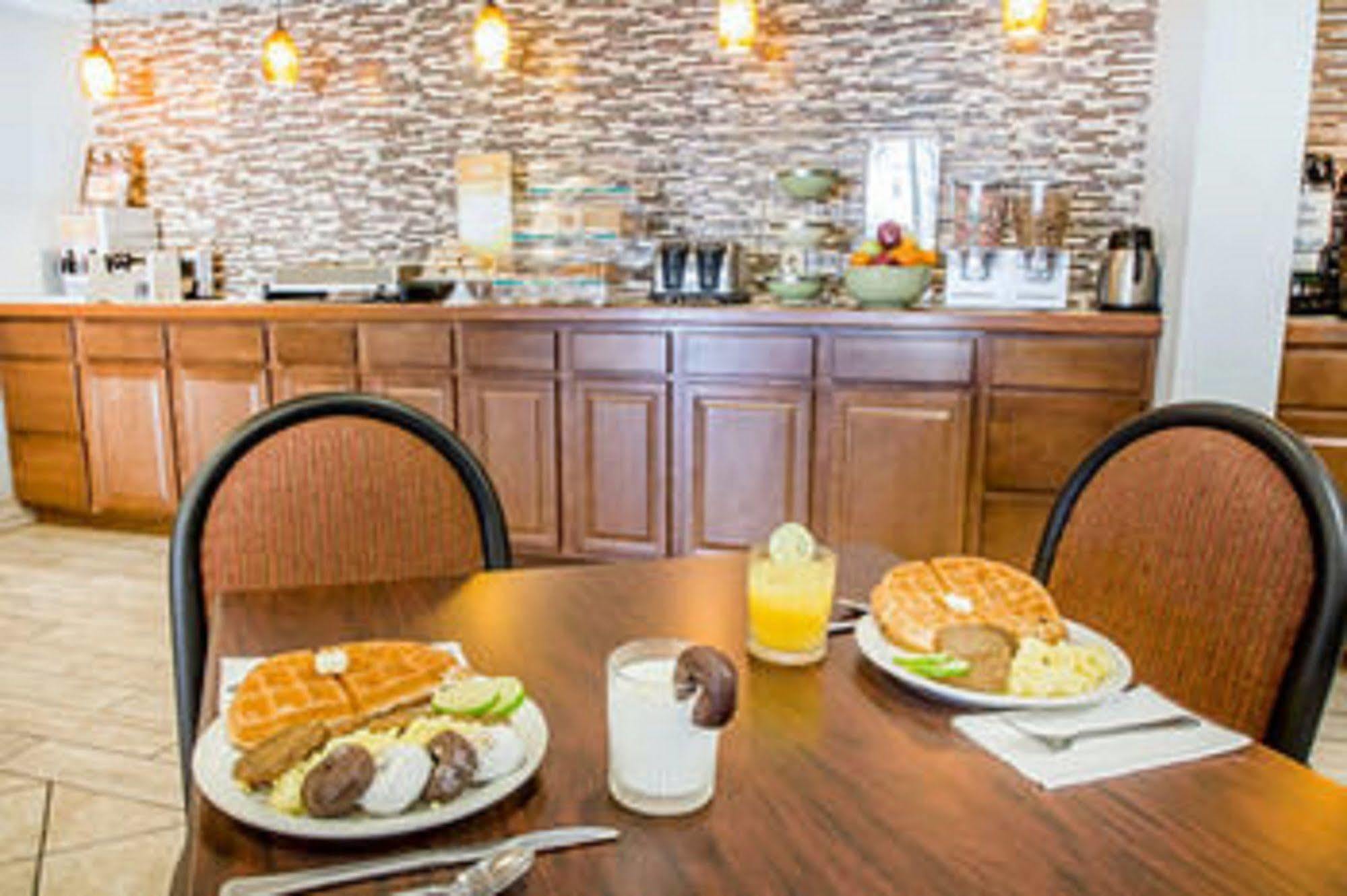 Quality Inn Us65 & E Battlefield Rd Springfield Luaran gambar