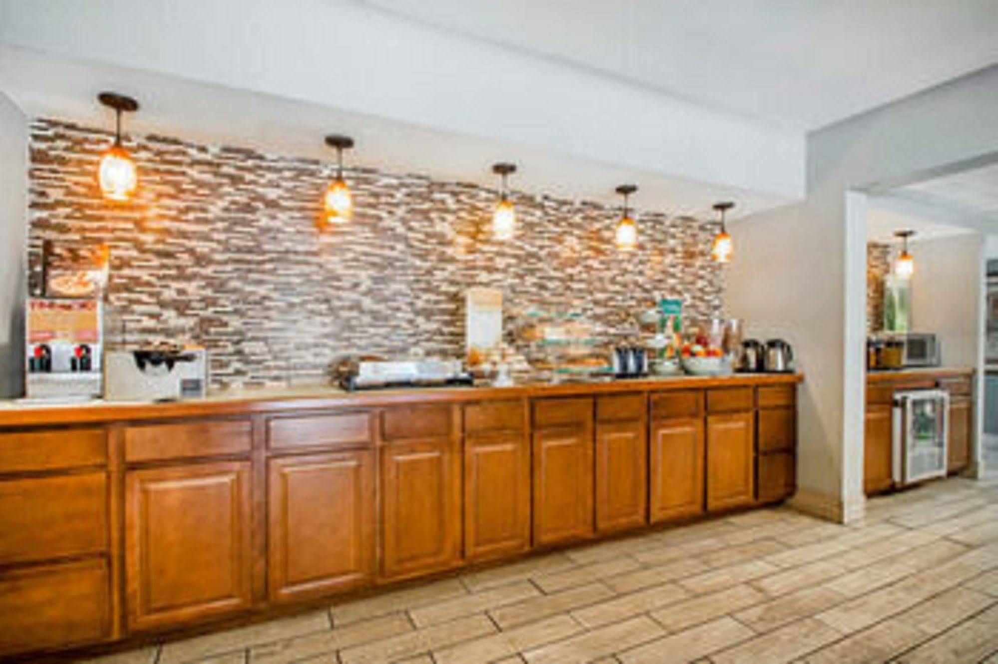 Quality Inn Us65 & E Battlefield Rd Springfield Luaran gambar