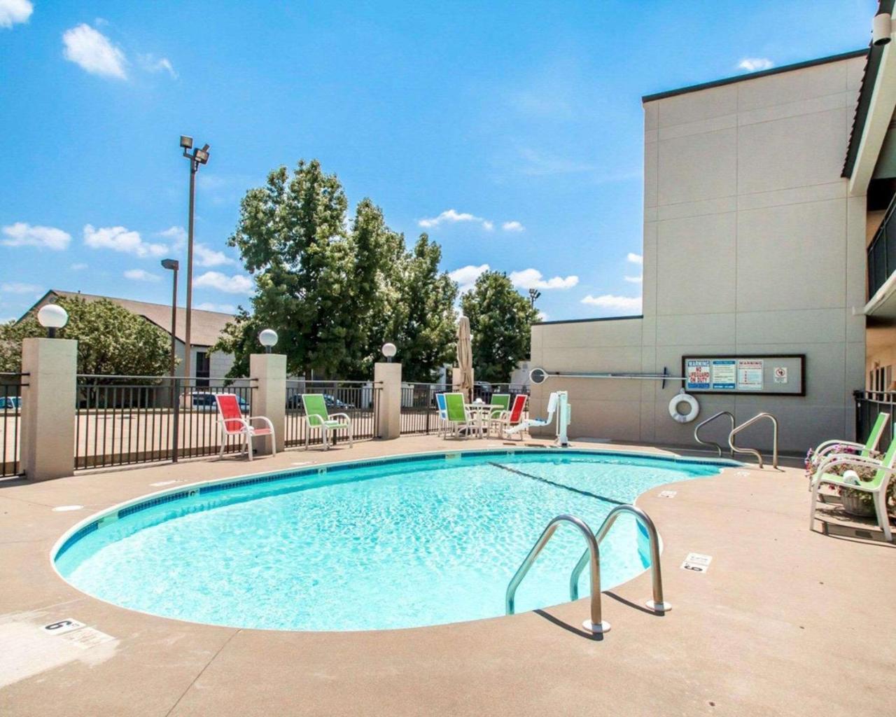 Quality Inn Us65 & E Battlefield Rd Springfield Luaran gambar